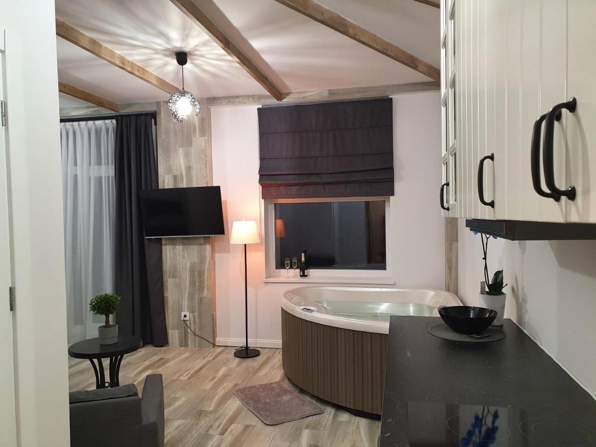 Apartamentai Su Jacuzzi Panevėžys 外观 照片